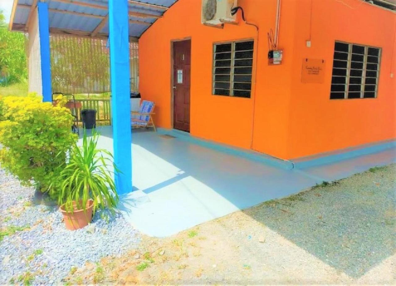 Roomstay Shahid Hou'Ze Kangar Bagian luar foto